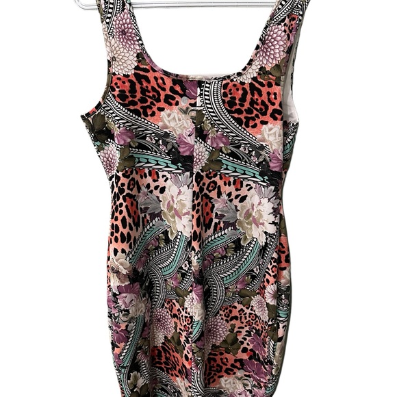 💙(3) Fashion Nova Dress Bundle - 2X - Picture 2 of 5